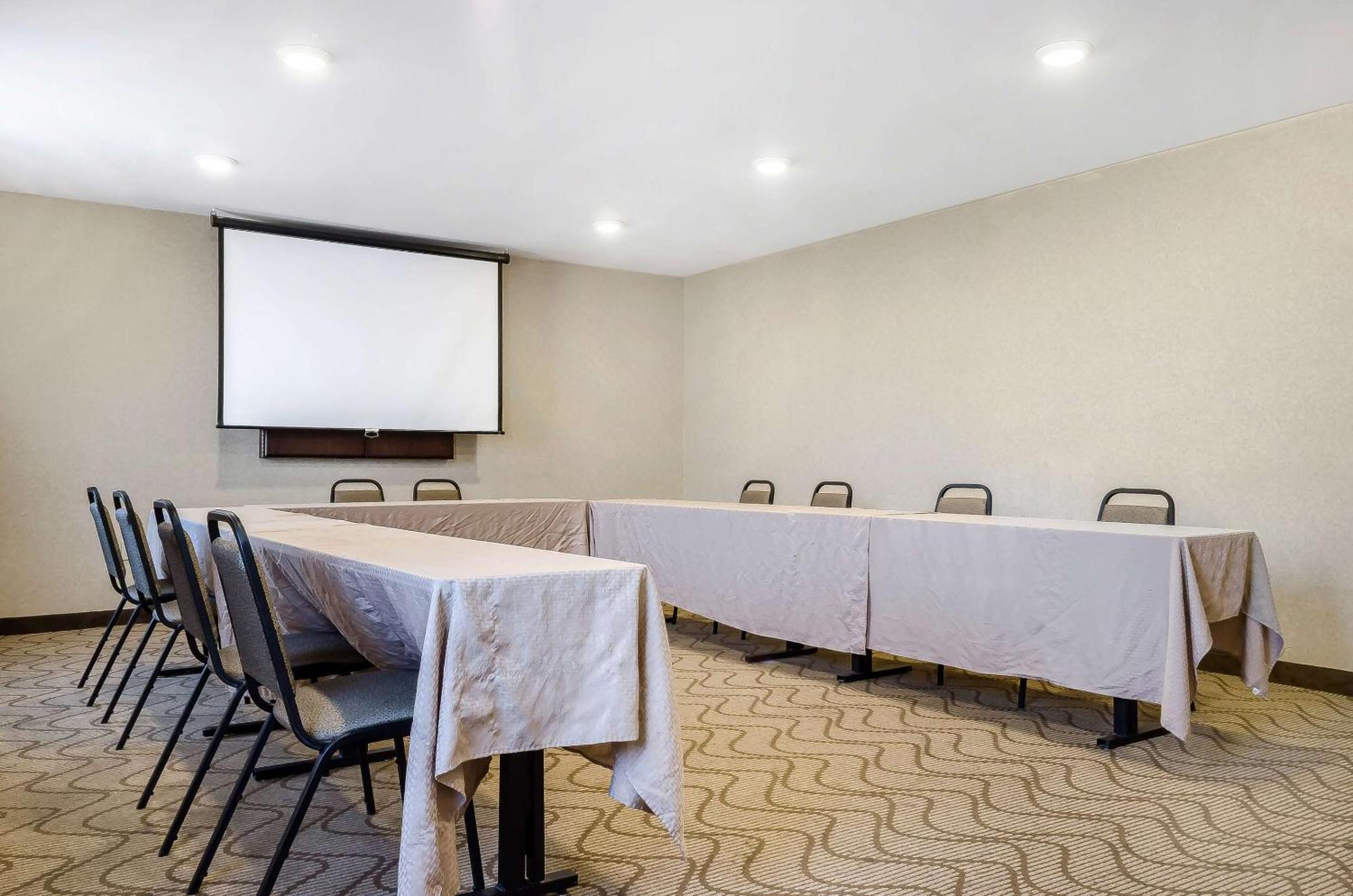 Quality Inn Растон Екстер'єр фото